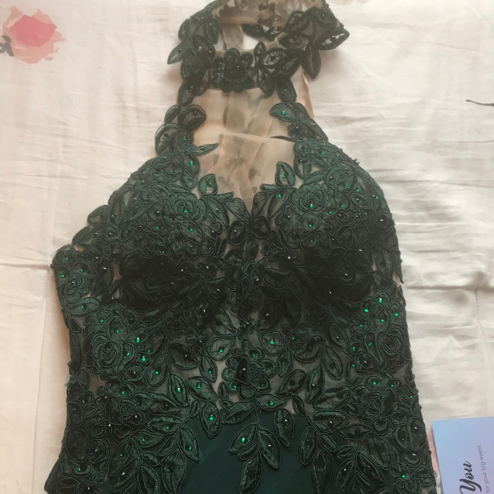 PROM GIRL DRESS!!🤩 - Picture 6 of 8